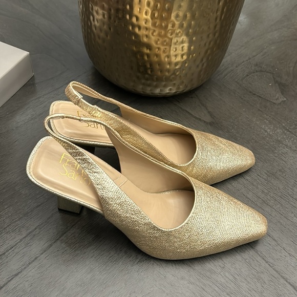 Franco Sarto Women's Milano Pointed Toe Slingback Pump - Picture 5 of 6